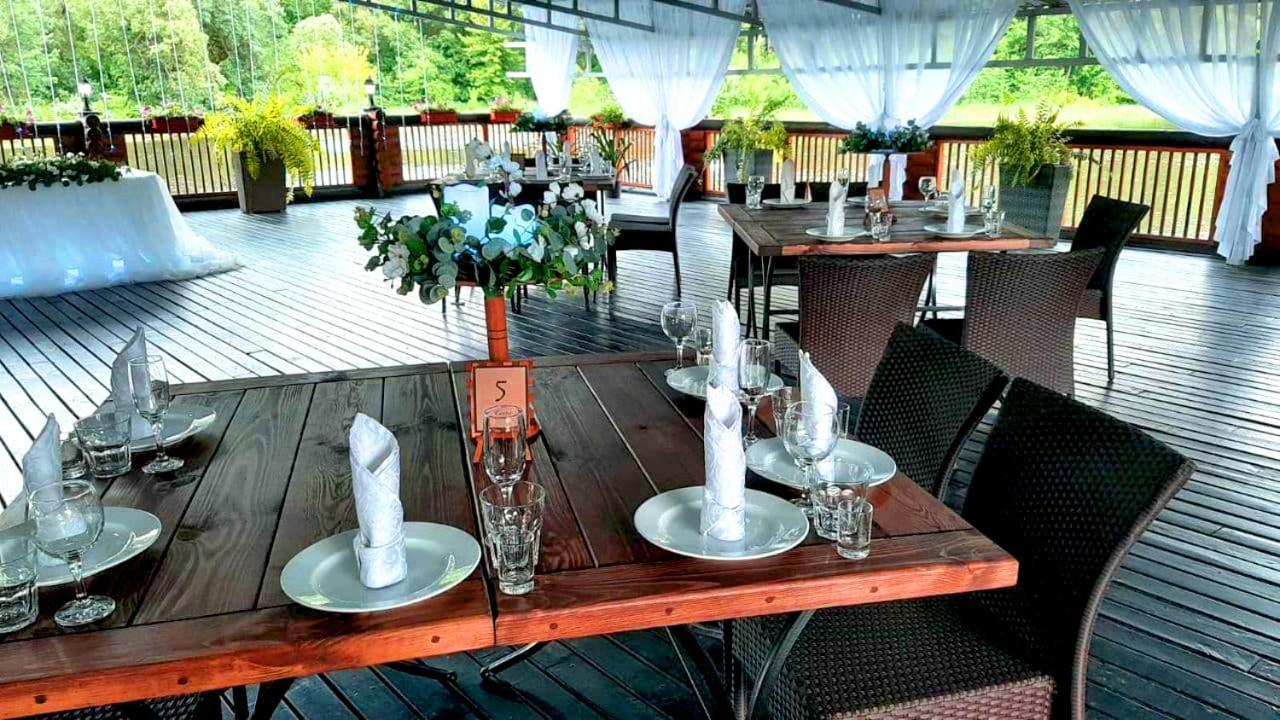 Котедж-Парк Славна Okhtyrka Extérieur photo