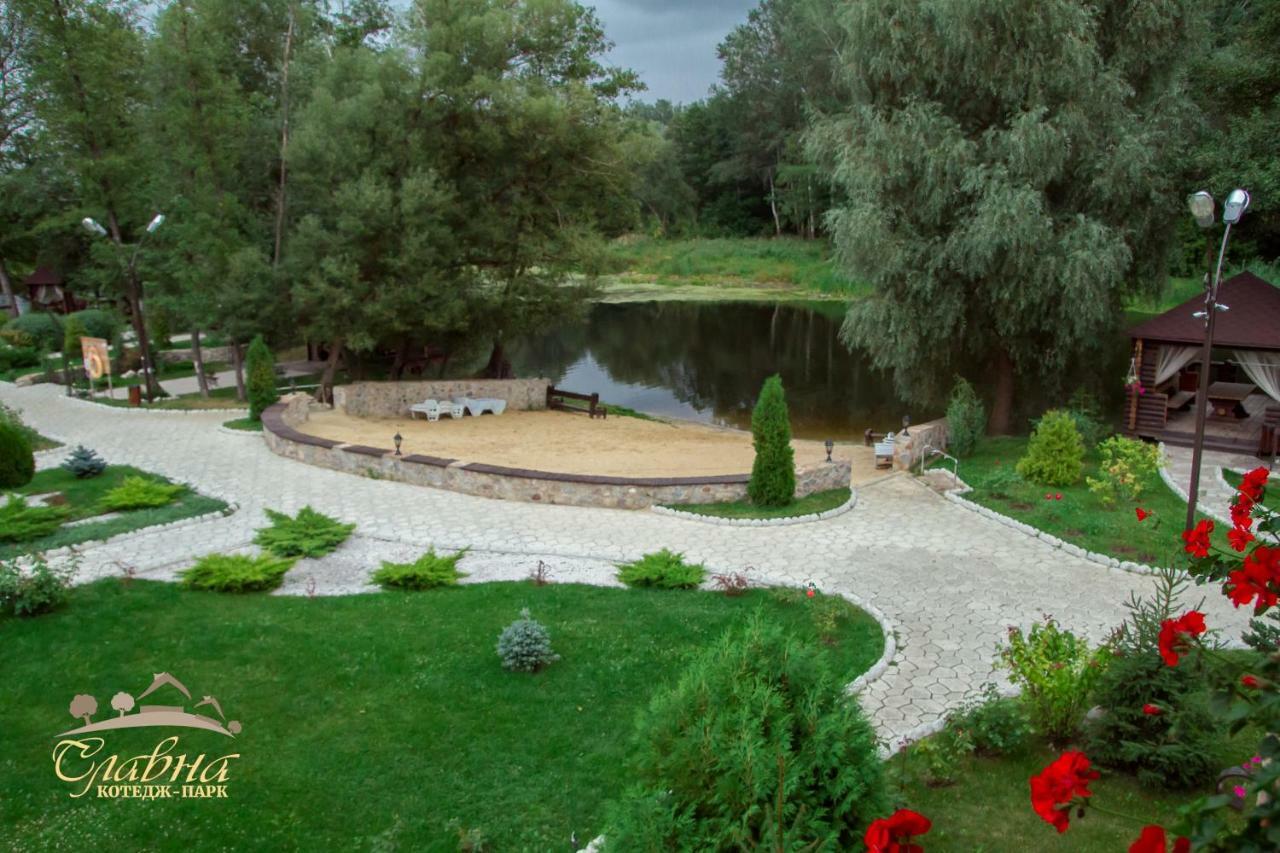 Котедж-Парк Славна Okhtyrka Extérieur photo